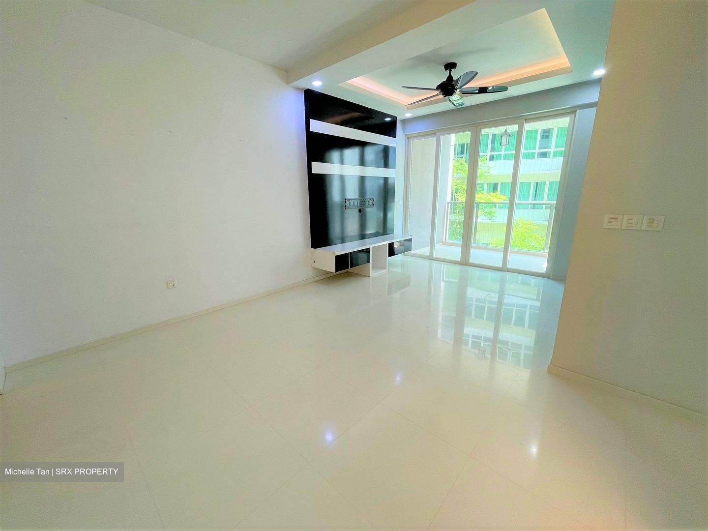 Vacanza @ East (D14), Condominium #346975951